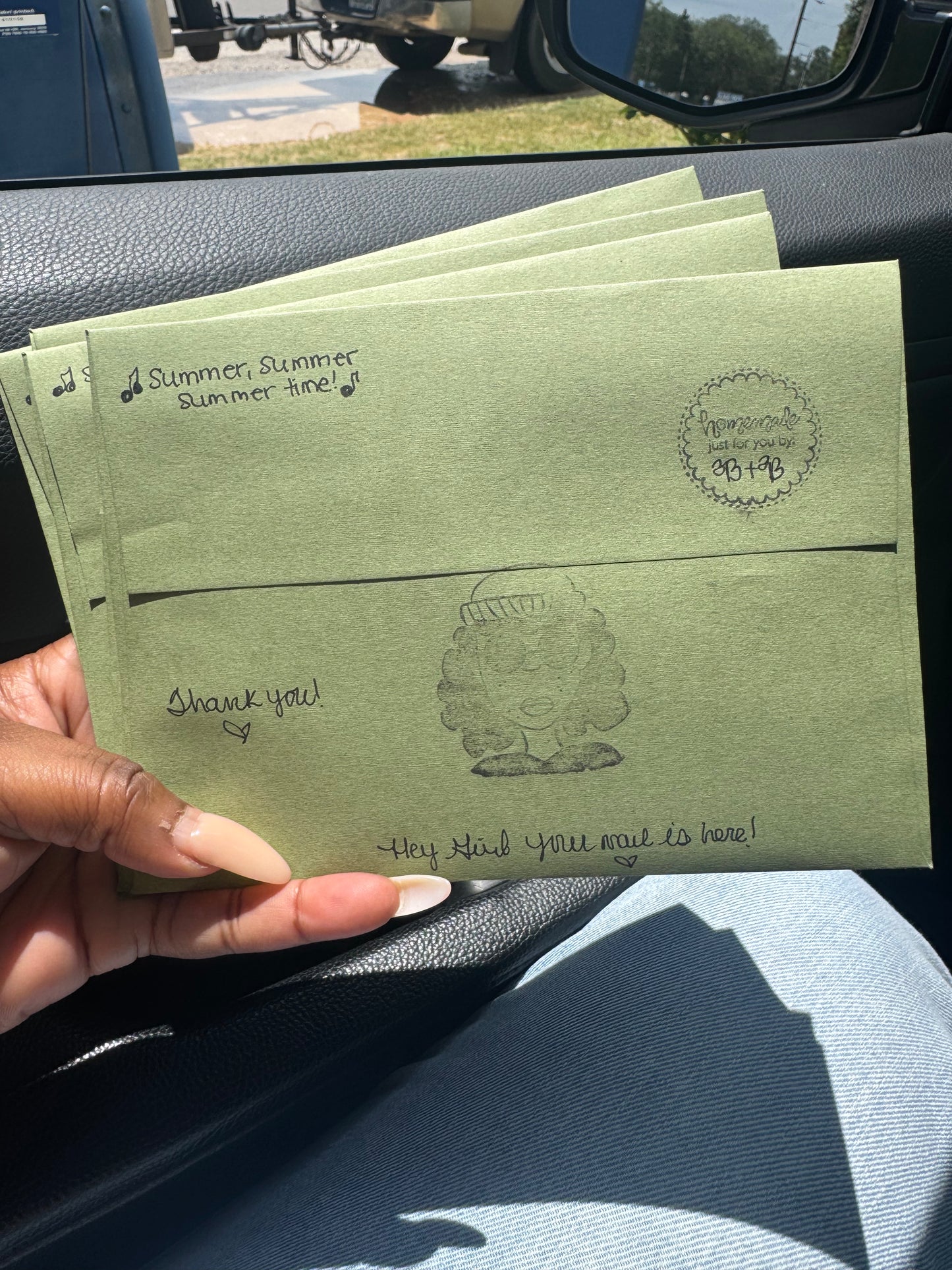 B+B Mail Club